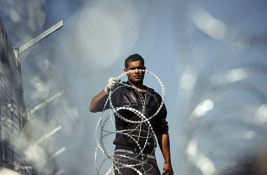 HuaDong razor barbed wire fence is rebuilt in Bulgaria to prevent migrants reaching Europe via new Turkish route